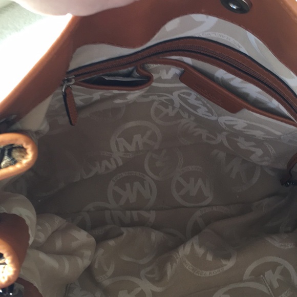 NWTMichael Michael Kors Hamilton Luggage Tote - Picture 8 of 8